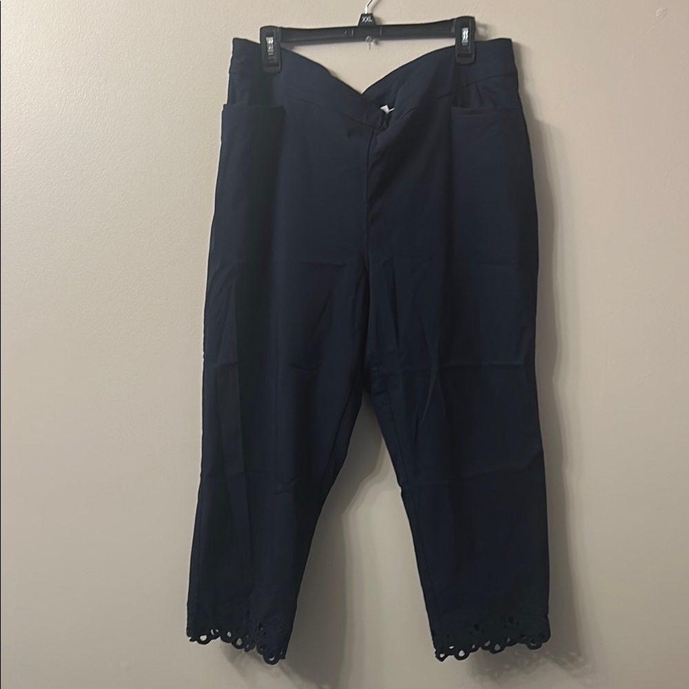 Chico's Blue Cropped Pants with Lace Hem